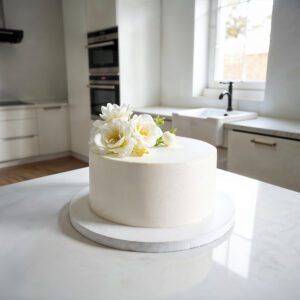 delicious-decorated-cake
